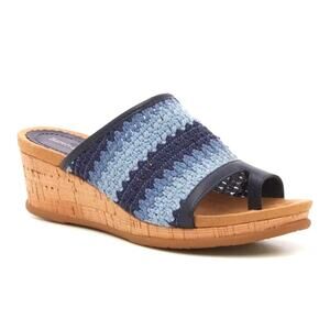 Beartraps Faye Sandals Blue Crochet Knit sz 8 NWOT